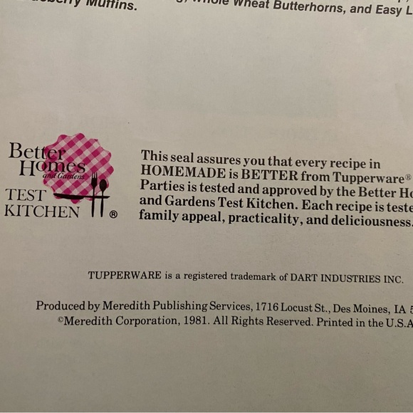 1981 Tupperware Cookbook - Picture 4 of 6